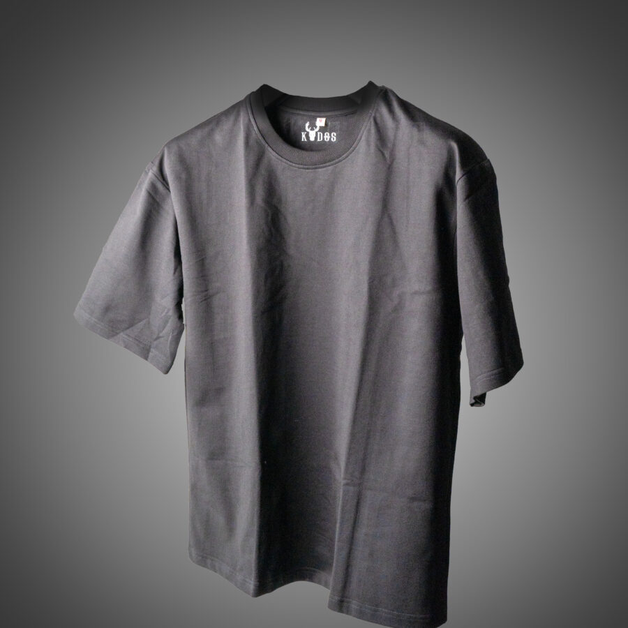 BLACK ESSENTIAL